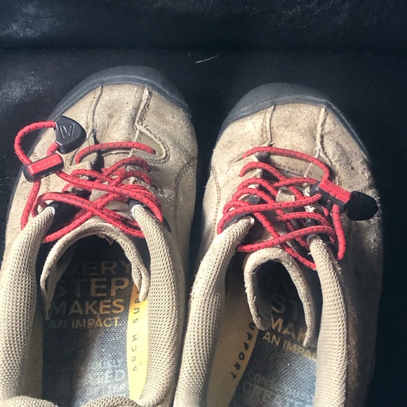 KEEN 1015205 Women’s Tan Cream Suede Hiking Climbing Shoes Size 5.5 - Picture 10 of 11